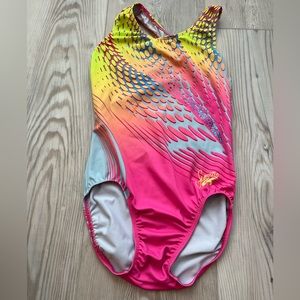 GK SIMONE BILES LIMITED EDITION LEO